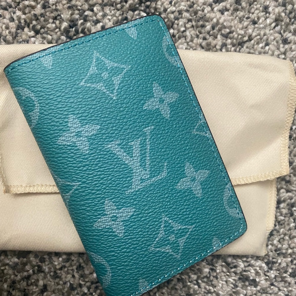Lv wallet